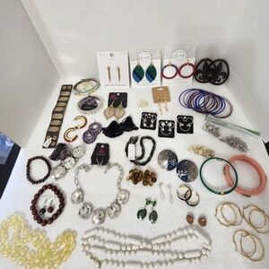 3 Pounds Mix Jewelry Vintage To Now All Wearable Classy Casual Three Pound Mix